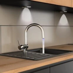 Schütte LED-Spültischarmatur Stella Chrom -Obi Kuche Geschaft 4008431790558 2759 4